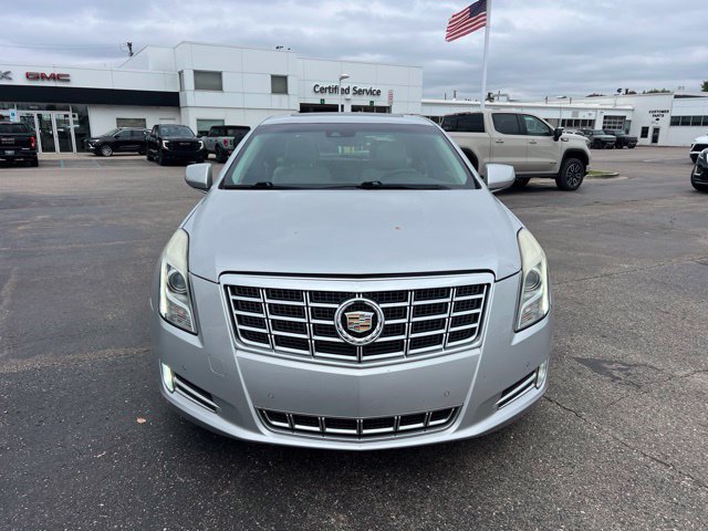 Used 2013 Cadillac XTS Luxury w/ Driver Awareness Package FWD image 2