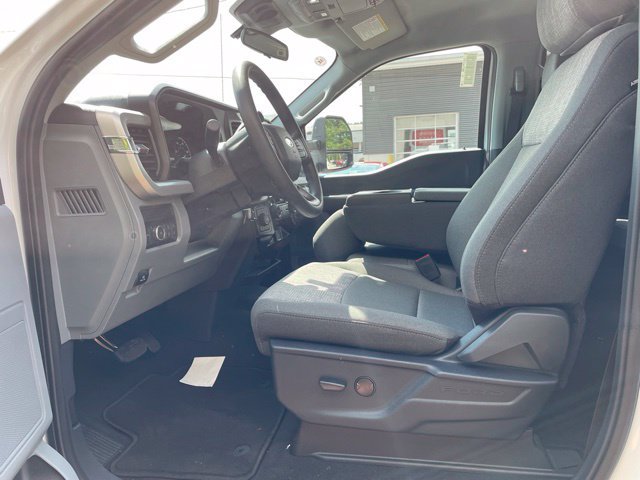 New 2026 Ford F250 XLT w/ Snow Plow Prep Package AWD/4WD image 13