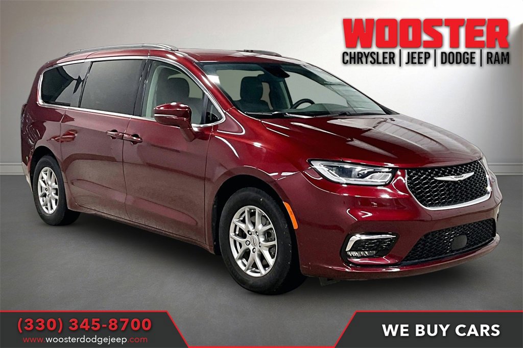 Used 2021 Chrysler Pacifica Touring image 1