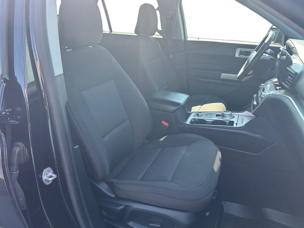 Used 2023 Ford Explorer XLT w/ Class IV Trailer Tow Package image 15