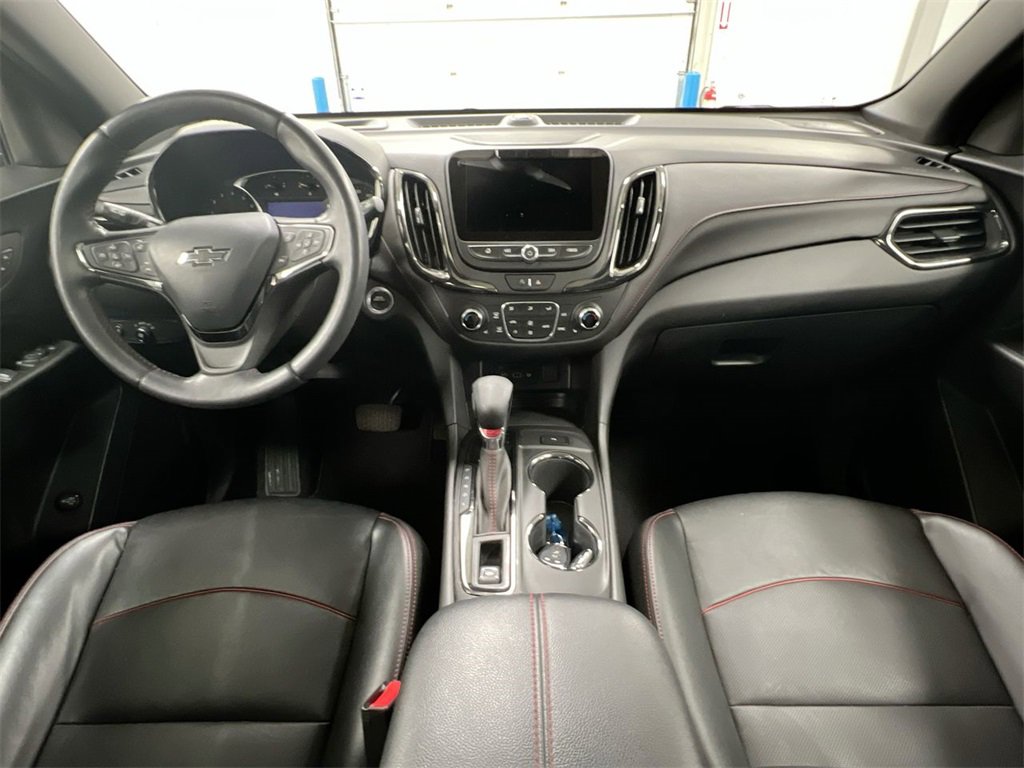 Used 2022 Chevrolet Equinox RS w/ RS Leather Package image 10