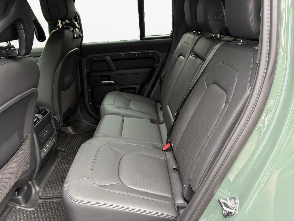 New 2026 Land Rover Defender 110 Trophy Edition AWD/4WD image 13