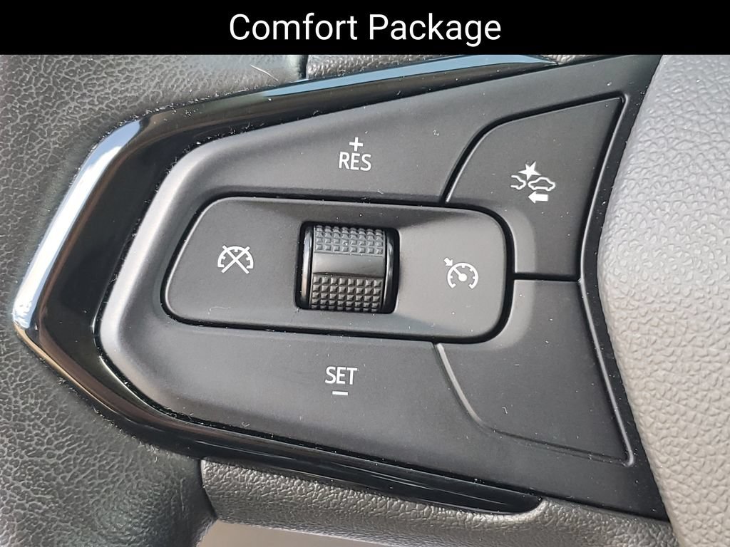 Certified 2023 Chevrolet Bolt EUV LT w/ Comfort Package FWD image 11