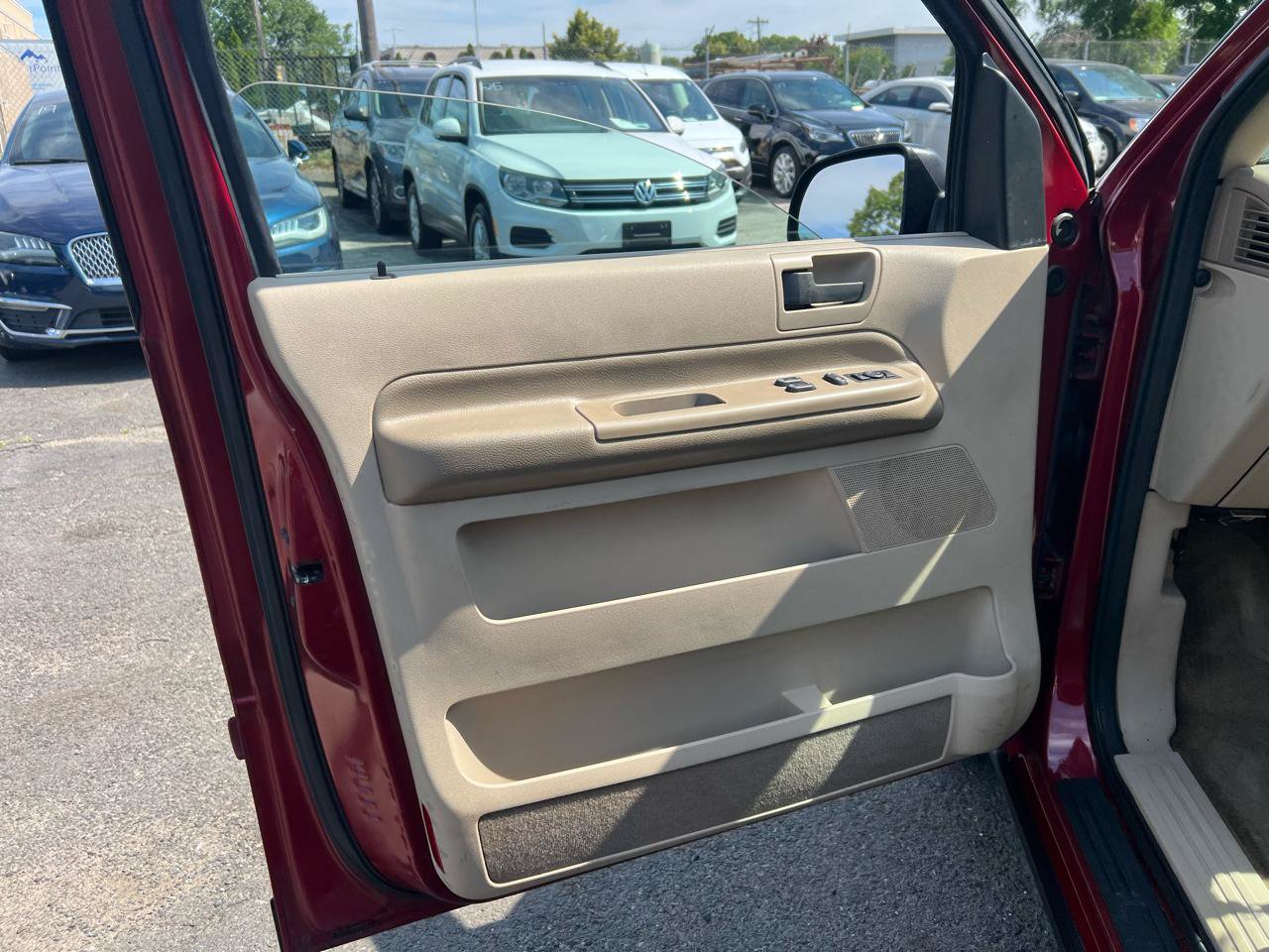 Used 2004 Ford Freestar SES FWD image 9