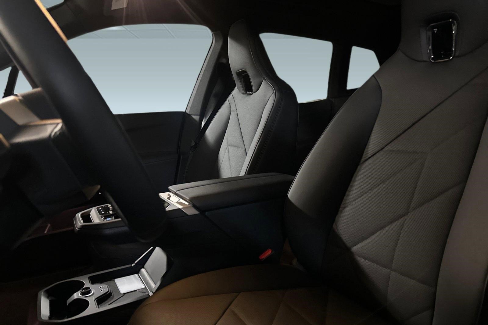 Used 2026 BMW iX xDrive45 image 20