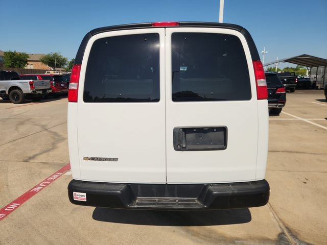 Used 2025 Chevrolet Express 3500 LS RWD image 5