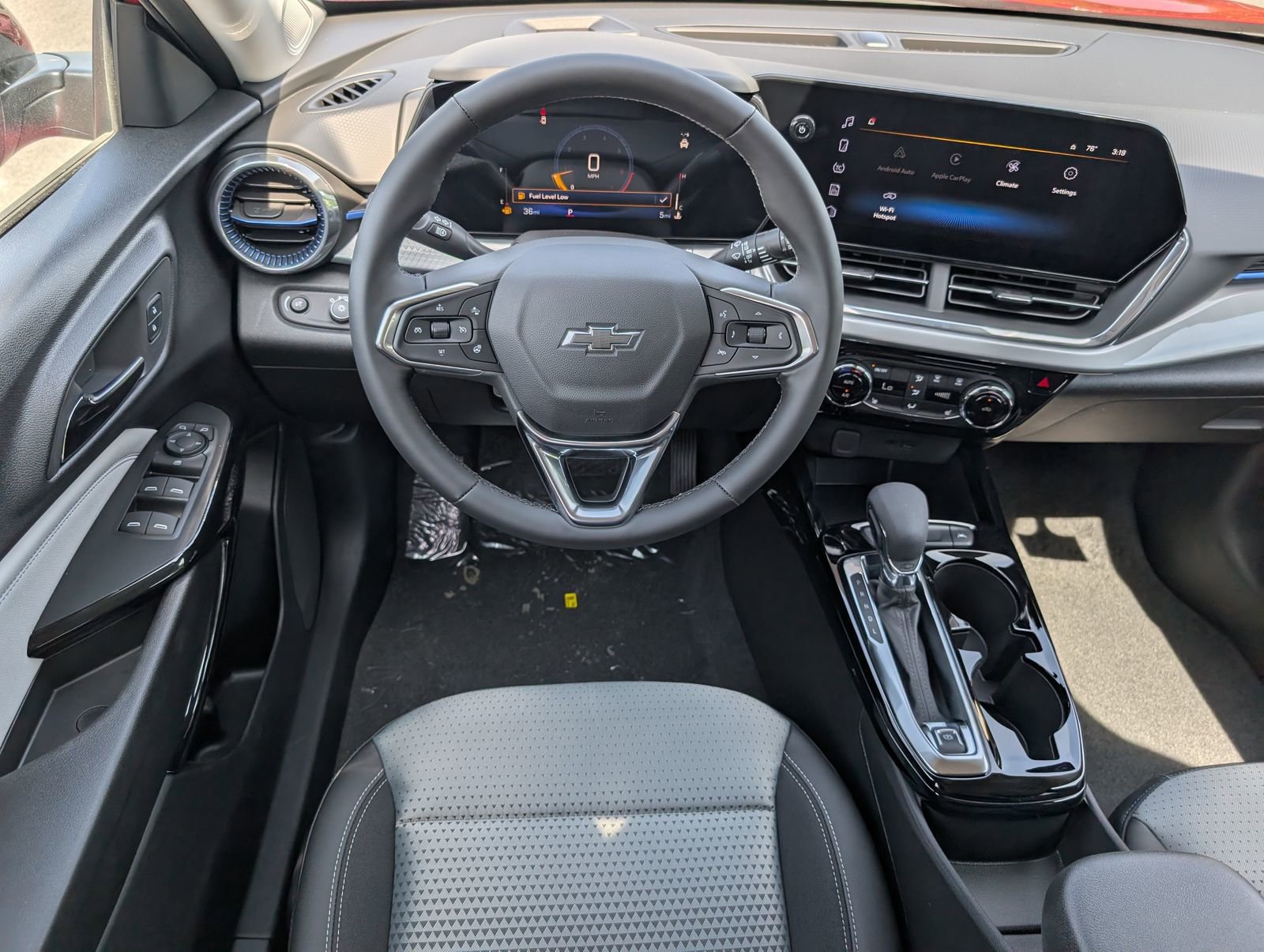 New 2026 Chevrolet Trax LT image 9