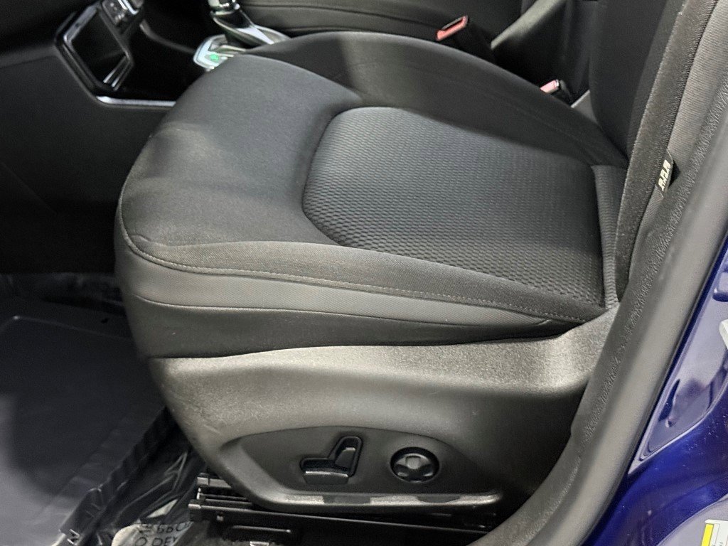 Certified 2020 Jeep Renegade Altitude image 17