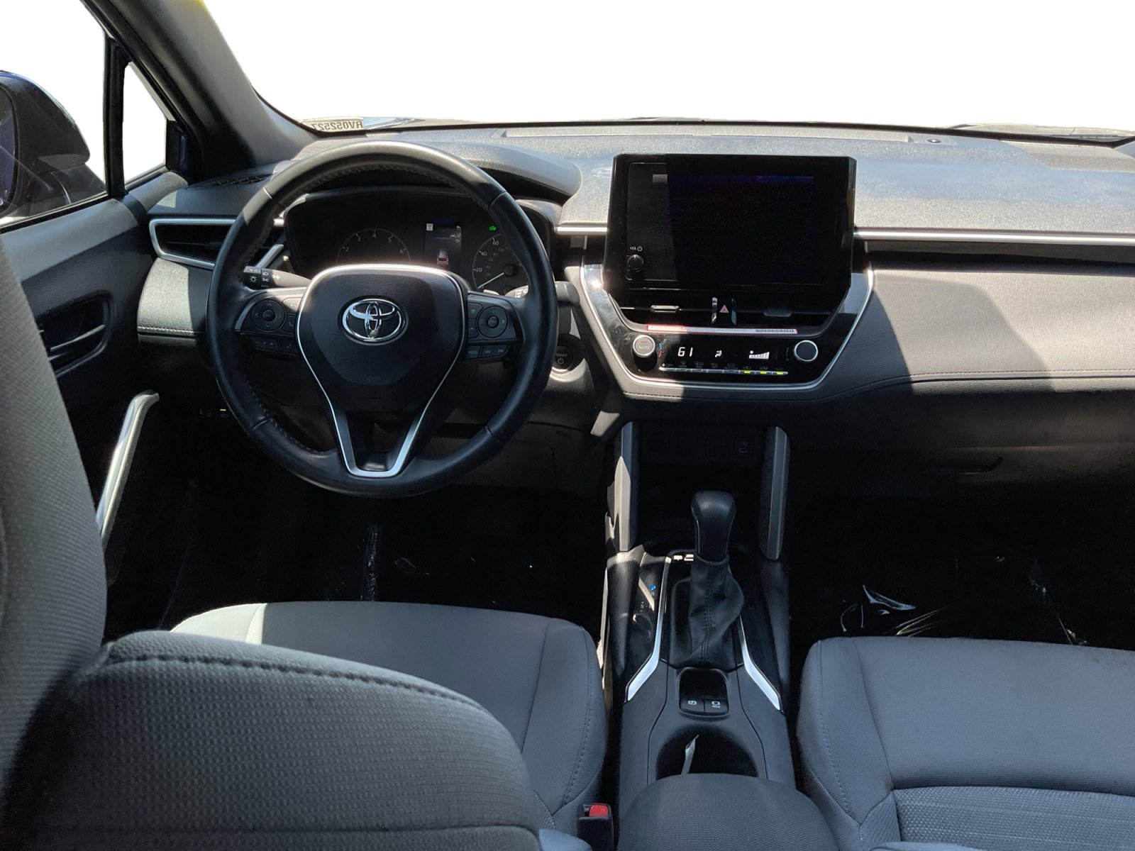 Used 2024 Toyota Corolla Cross AWD Hybrid image 13