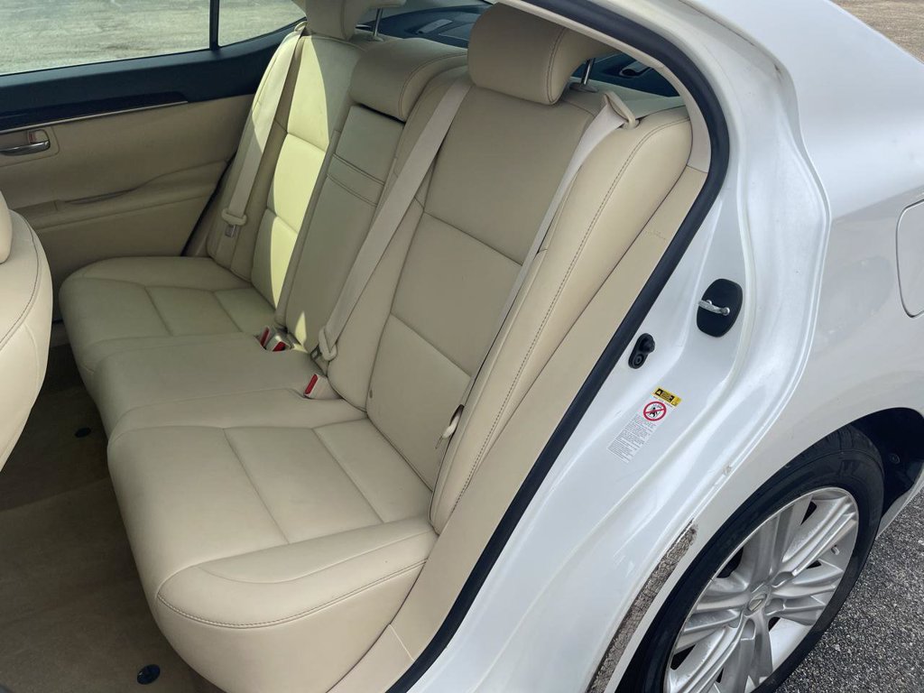 Used 2013 Lexus ES 350 w/ Premium Pkg FWD image 28