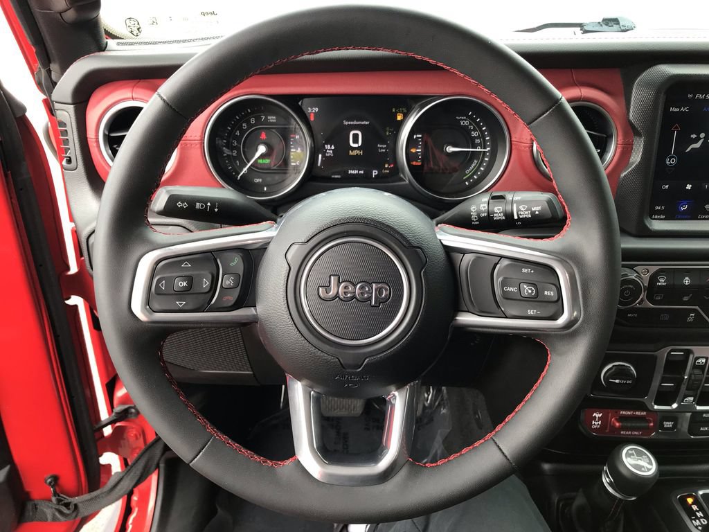 Used 2023 Jeep Wrangler Unlimited Rubicon 4xe AWD/4WD image 22