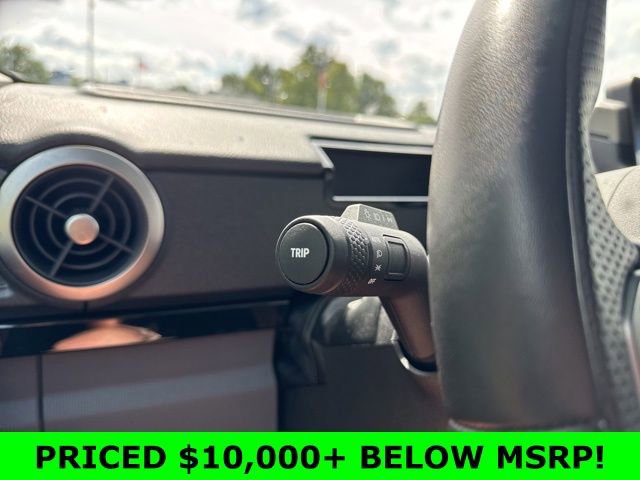 Used 2024 INEOS Grenadier Fieldmaster Edition image 13