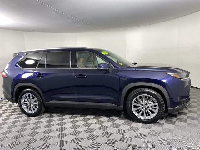Used 2024 Toyota Grand Highlander AWD image 10