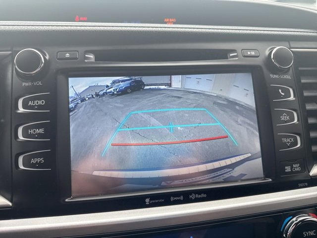 Used 2018 Toyota Highlander XLE image 30