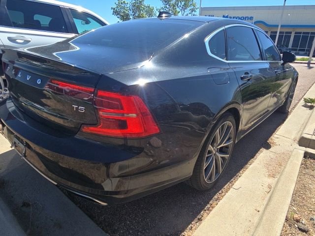 Used 2018 Volvo S90 T5 Momentum FWD image 12