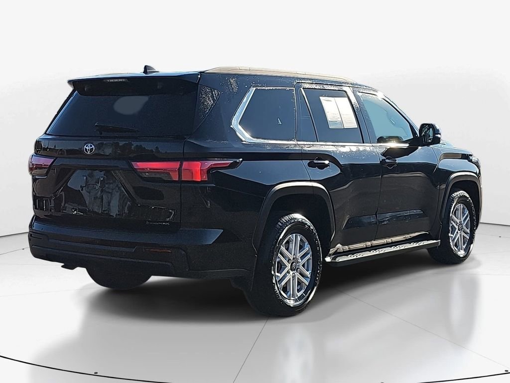 Used 2025 Toyota Sequoia SR5 image 5