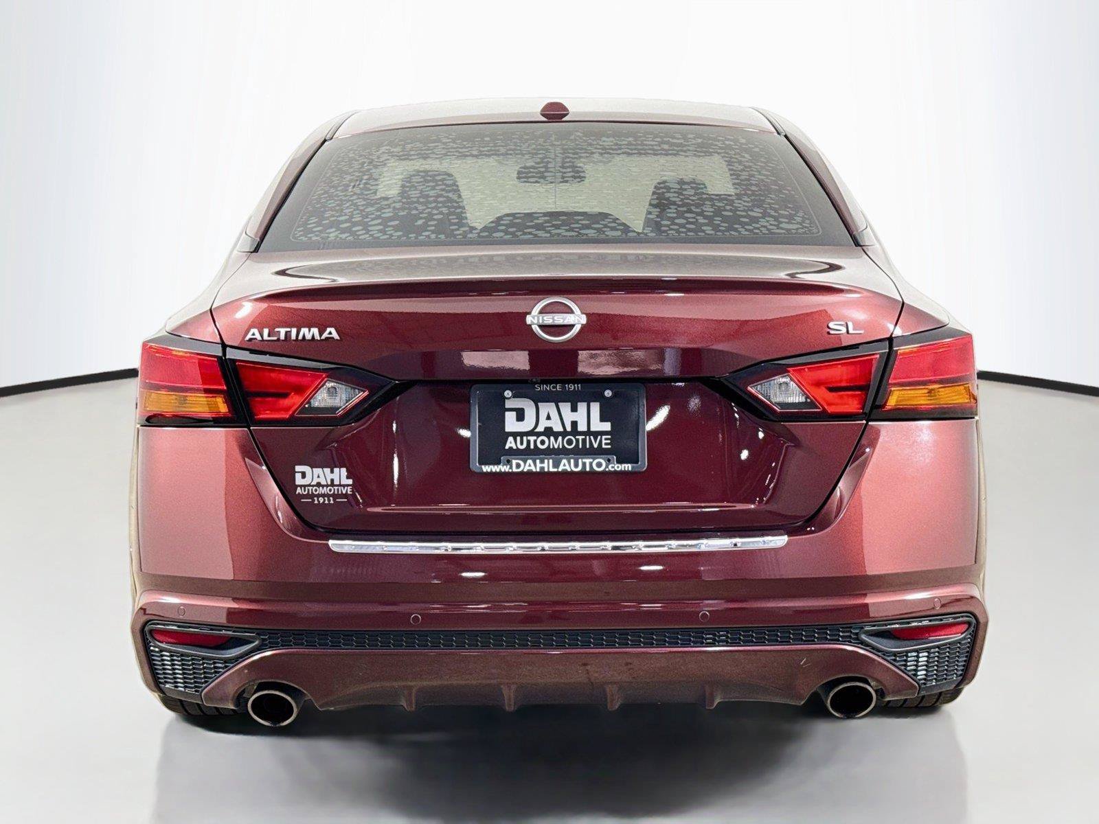 Used 2023 Nissan Altima 2.5 SL FWD image 12