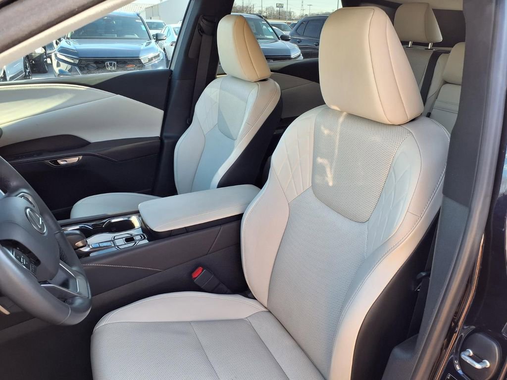 Used 2024 Lexus RX 350 FWD w/ Technology Package image 12