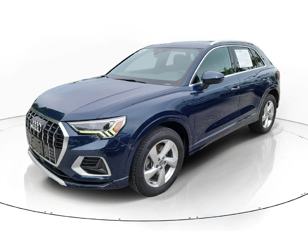 Used 2020 Audi Q3 2.0T Premium Plus AWD/4WD image 2