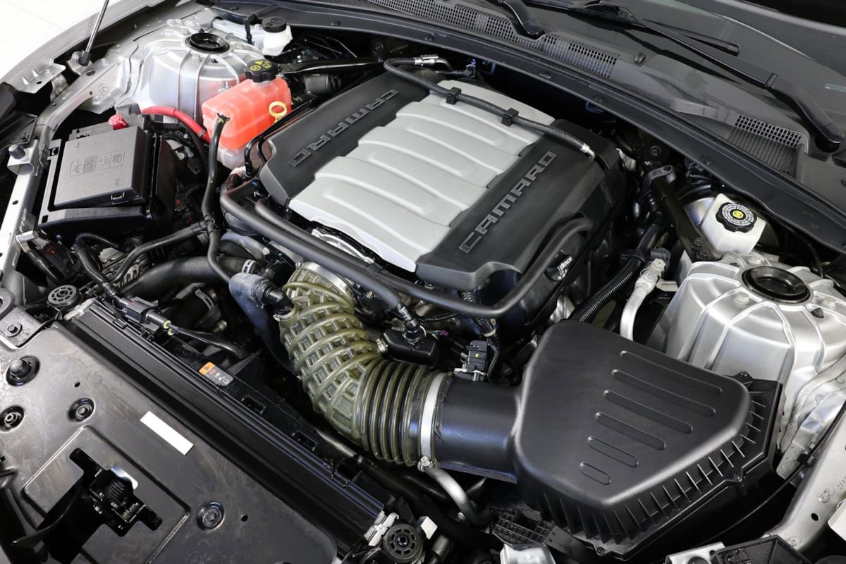 Used 2018 Chevrolet Camaro SS RWD image 33
