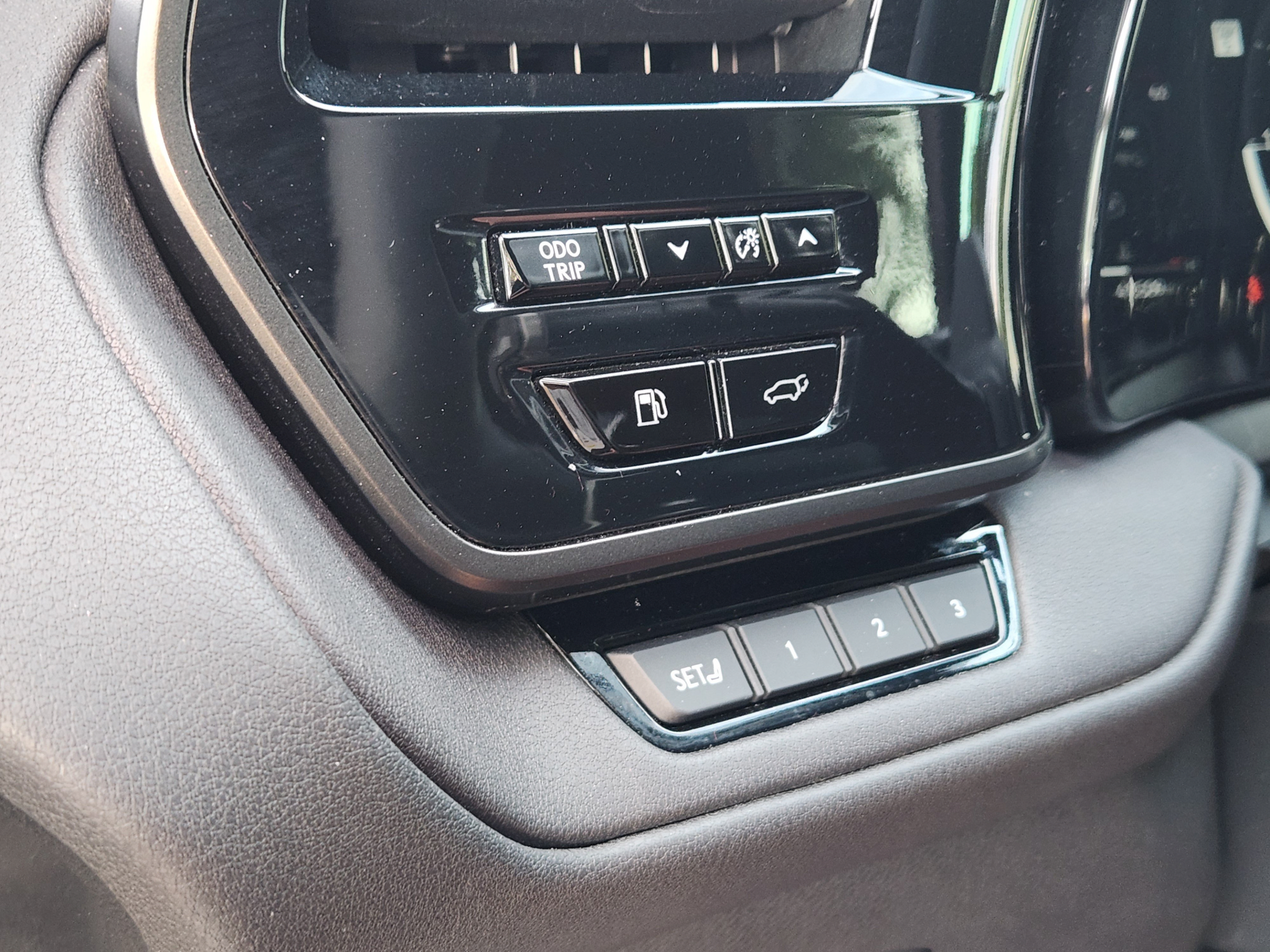 Certified 2025 Lexus TX 350 AWD w/ Technology Package image 16
