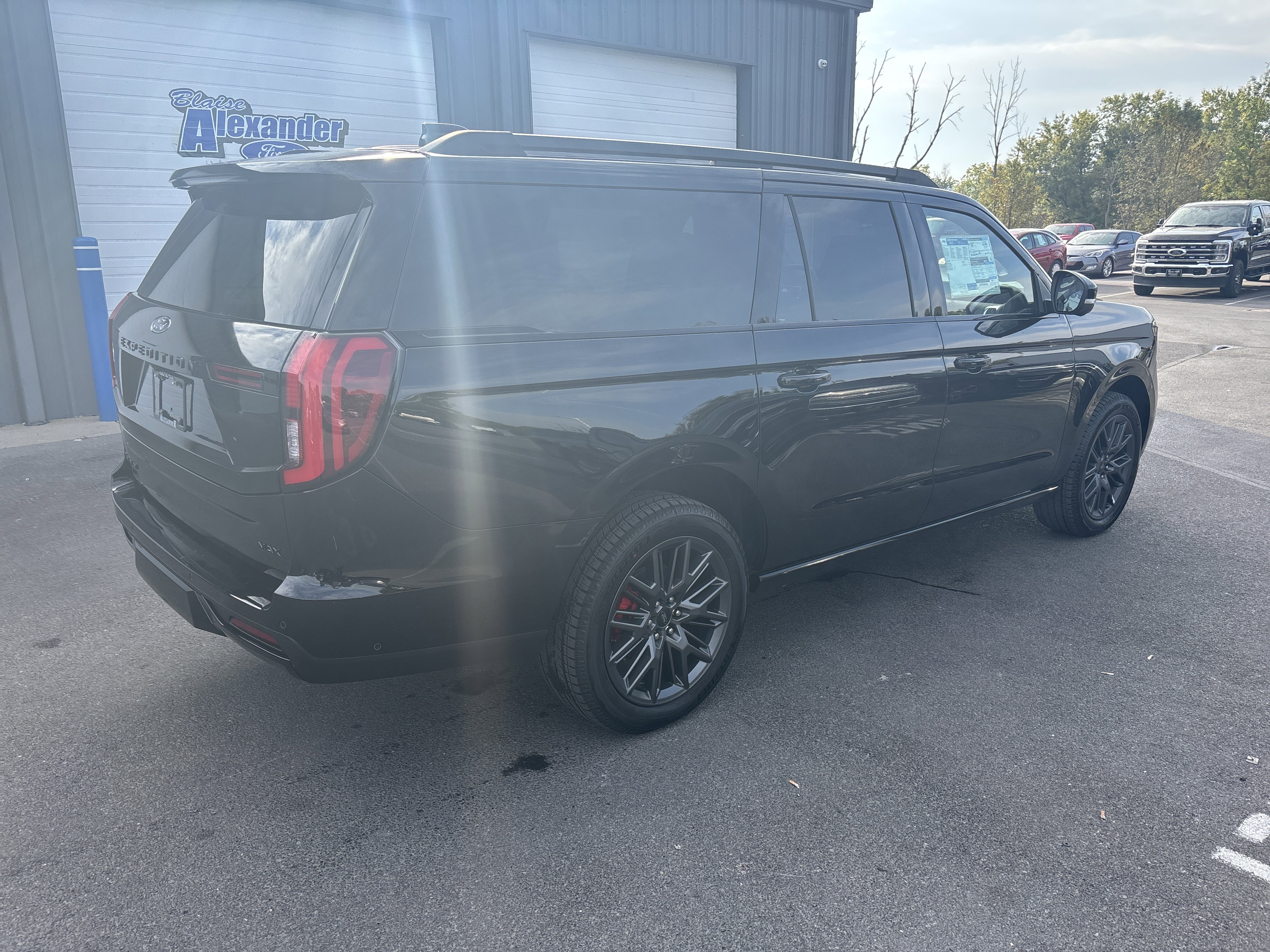 New 2025 Ford Expedition Max Platinum video 3