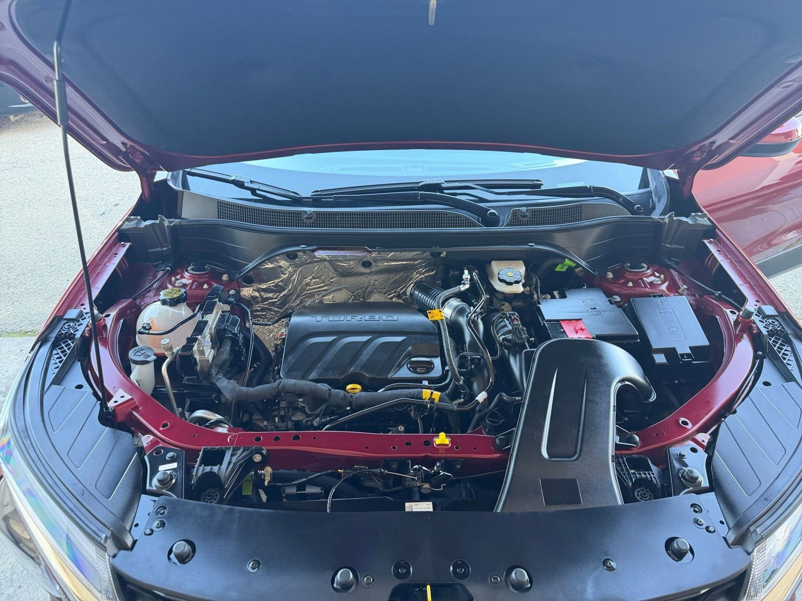 Used 2025 Chevrolet Trax LT image 33