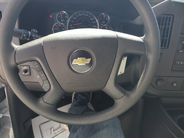 Used 2025 Chevrolet Express 3500 w/ Power Convenience Package RWD image 17