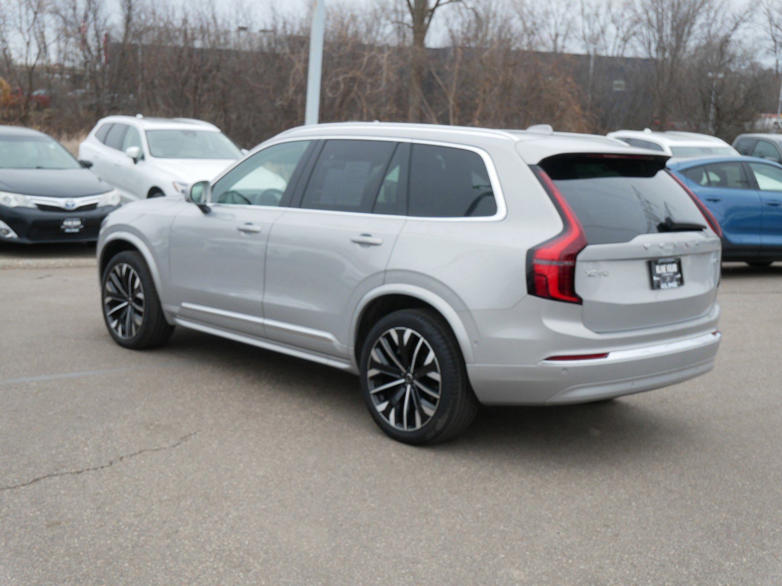 Certified 2025 Volvo XC90 B5 Plus image 5