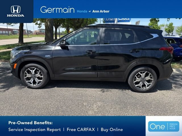 Used 2021 Kia Seltos EX AWD/4WD image 2