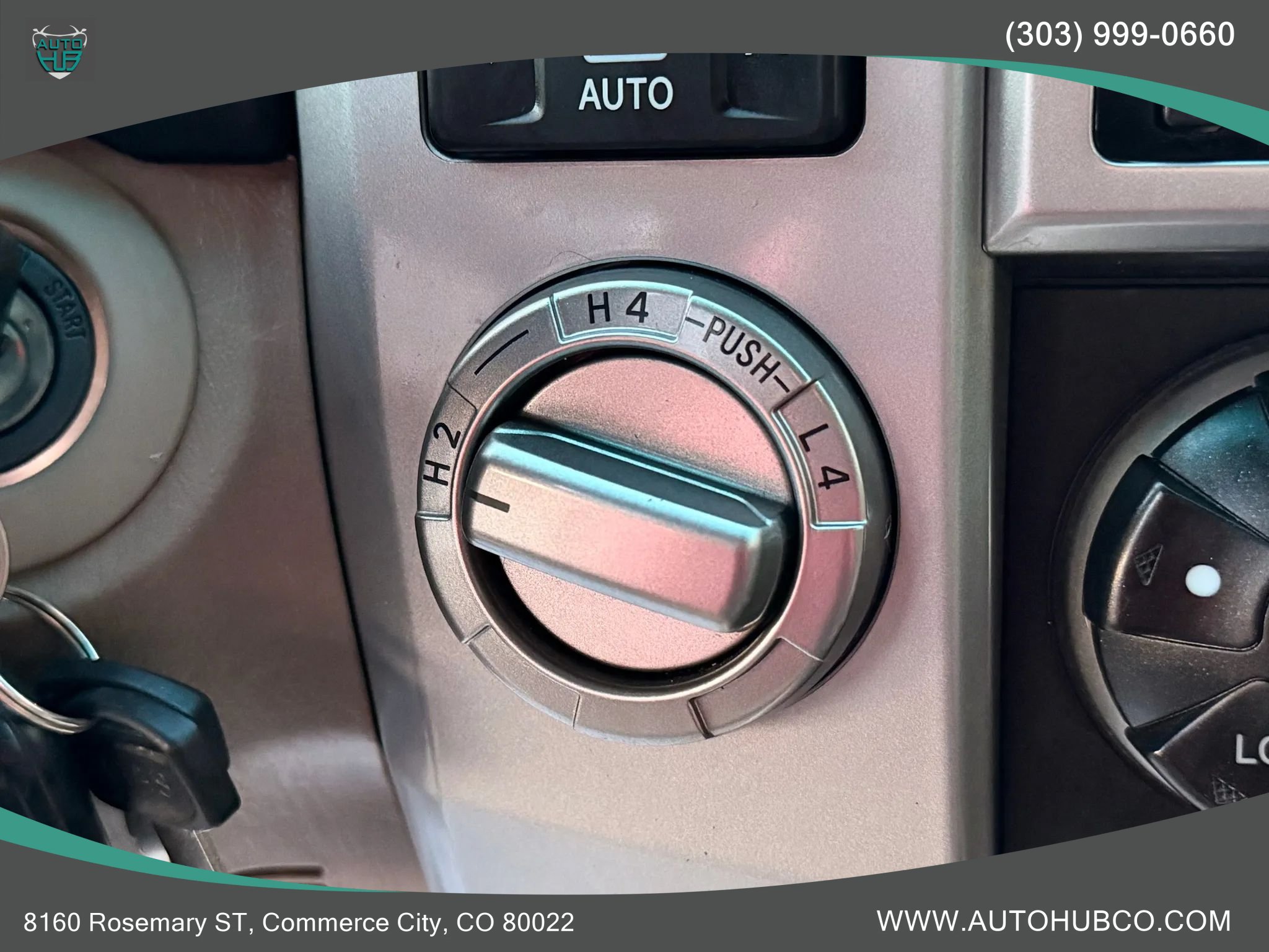 Used 2004 Toyota 4Runner SR5 AWD/4WD image 16