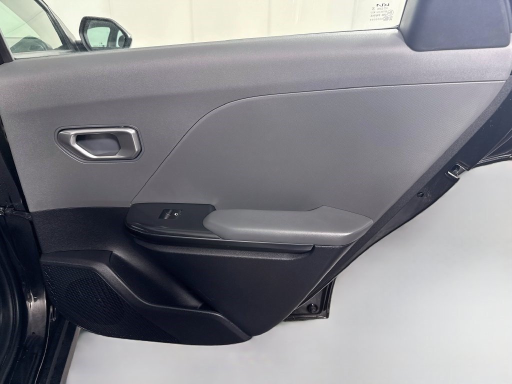 Used 2025 Kia K4 FWD image 27
