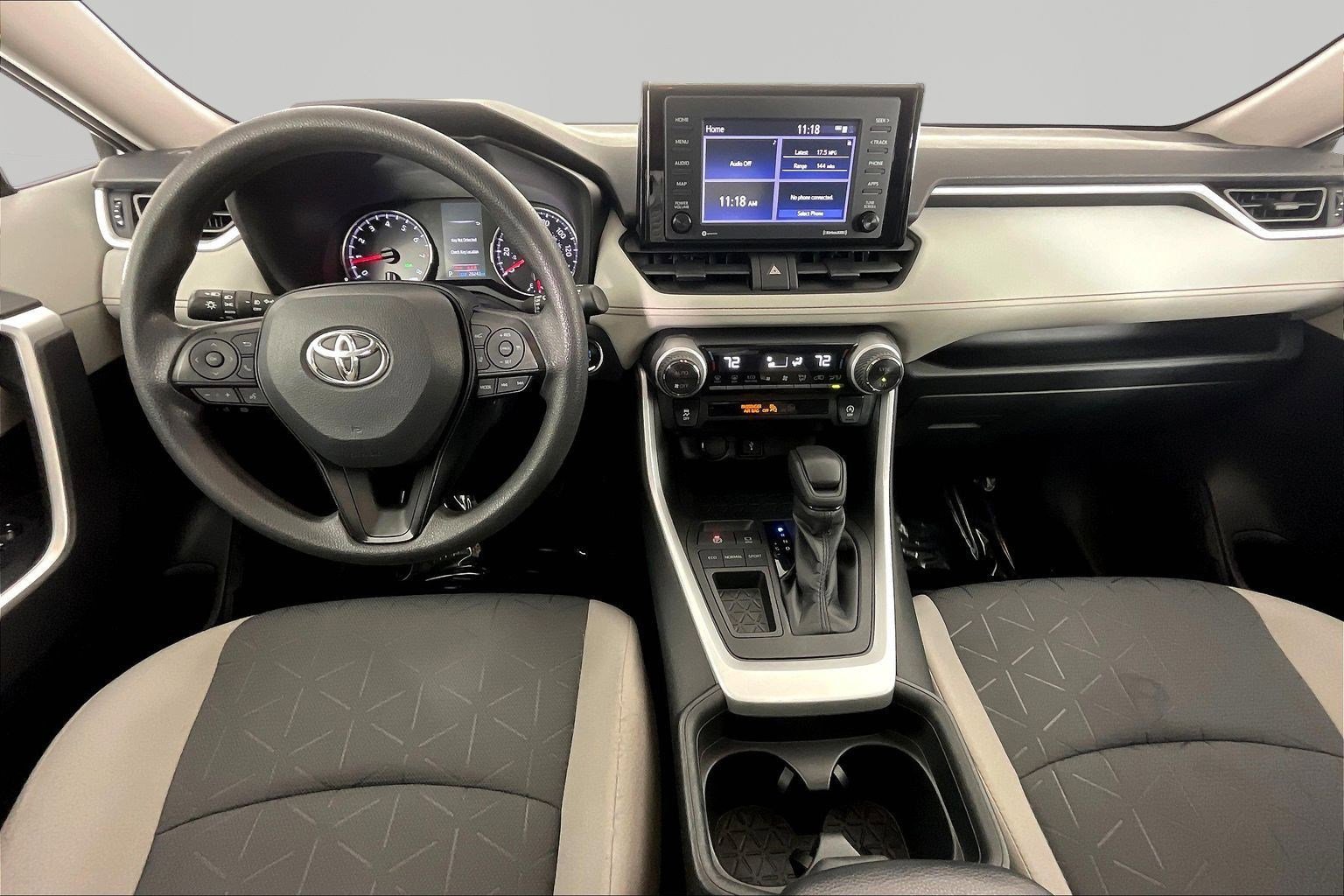 Used 2020 Toyota RAV4 XLE w/ Convenience Package FWD image 7