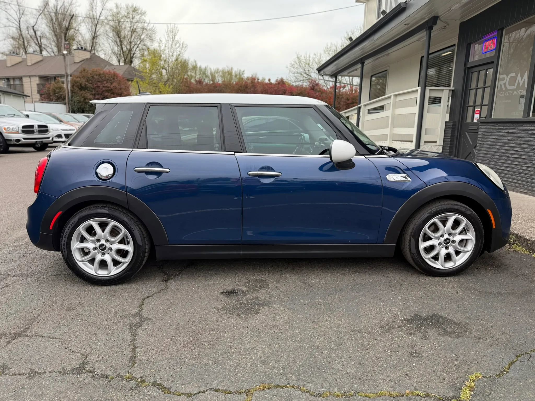 Used 2015 MINI Cooper S image 8