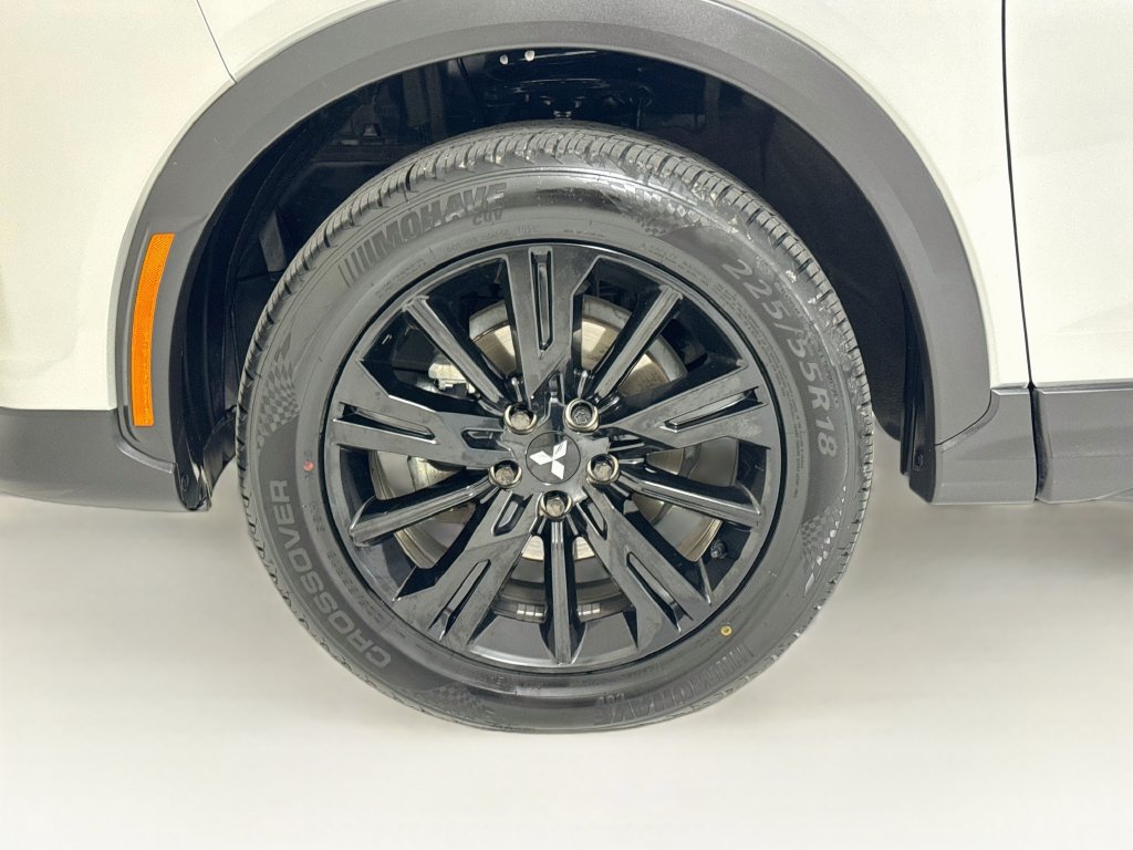 Used 2023 Mitsubishi Eclipse Cross LE AWD/4WD image 31