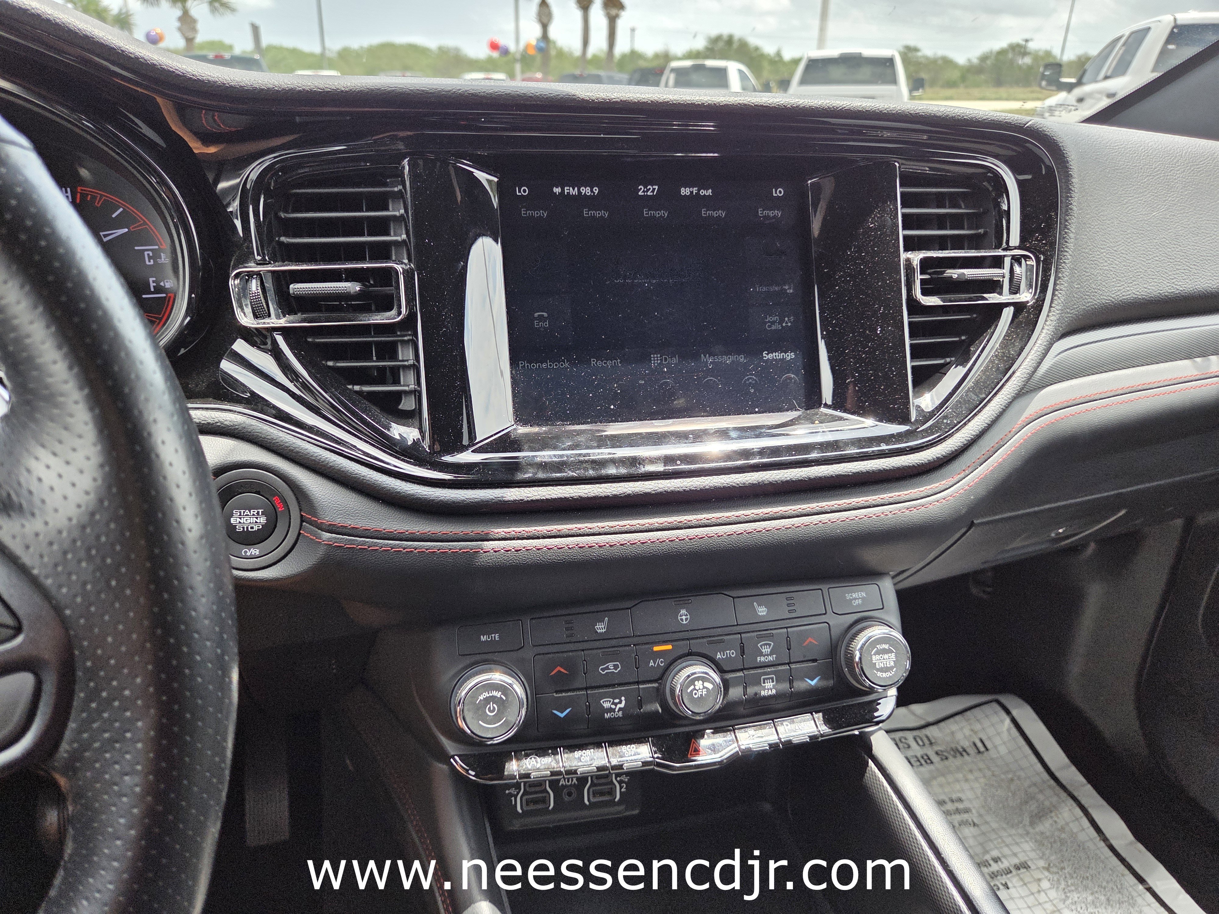 Used 2023 Dodge Durango GT image 8