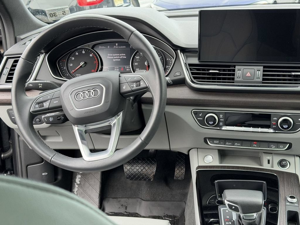 Used 2025 Audi Q5 2.0T Premium AWD/4WD image 22