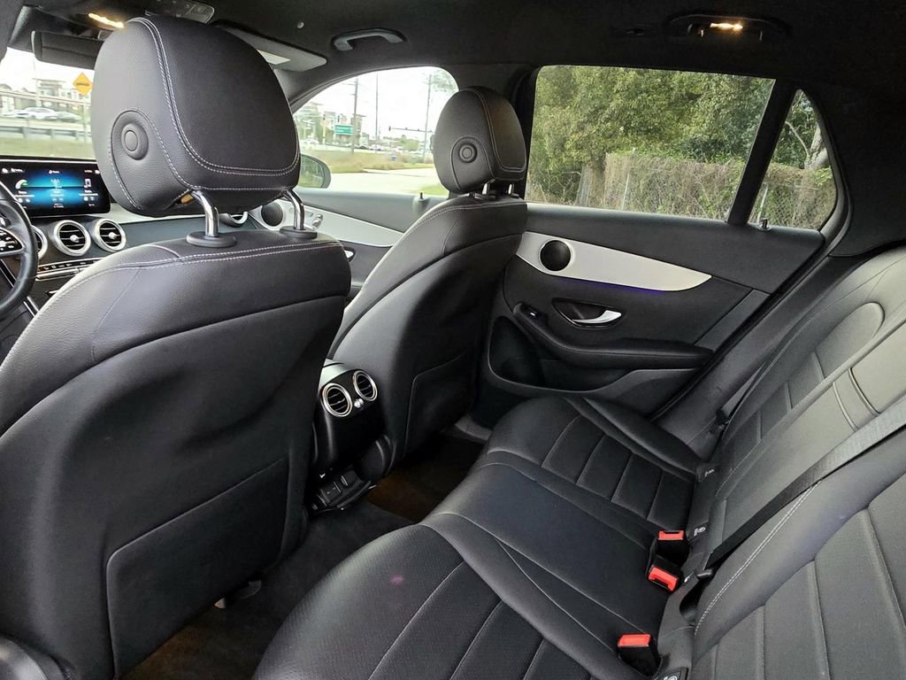 Used 2022 Mercedes-Benz GLC 300 w/ Premium Package Lite image 30