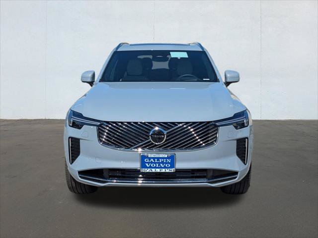 New 2026 Volvo XC90 T8 Ultra w/ Lounge Package AWD/4WD image 4