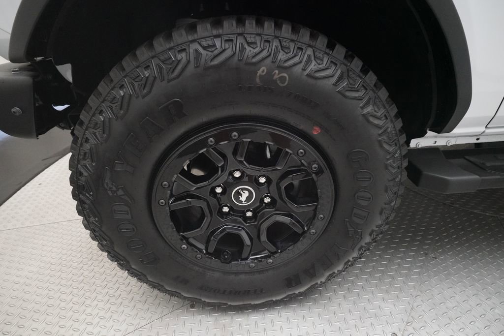 Used 2023 Ford Bronco Wildtrak AWD/4WD image 26