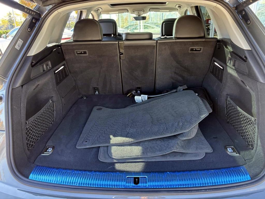 Used 2024 Audi Q5 e Premium image 9