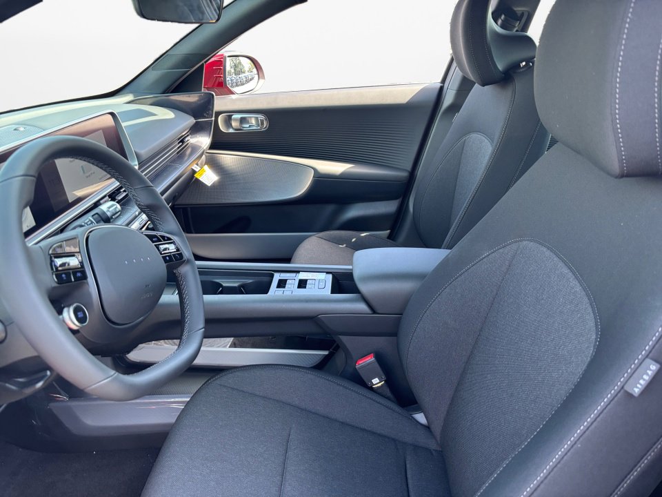 New 2025 Hyundai Ioniq 6 SE image 9
