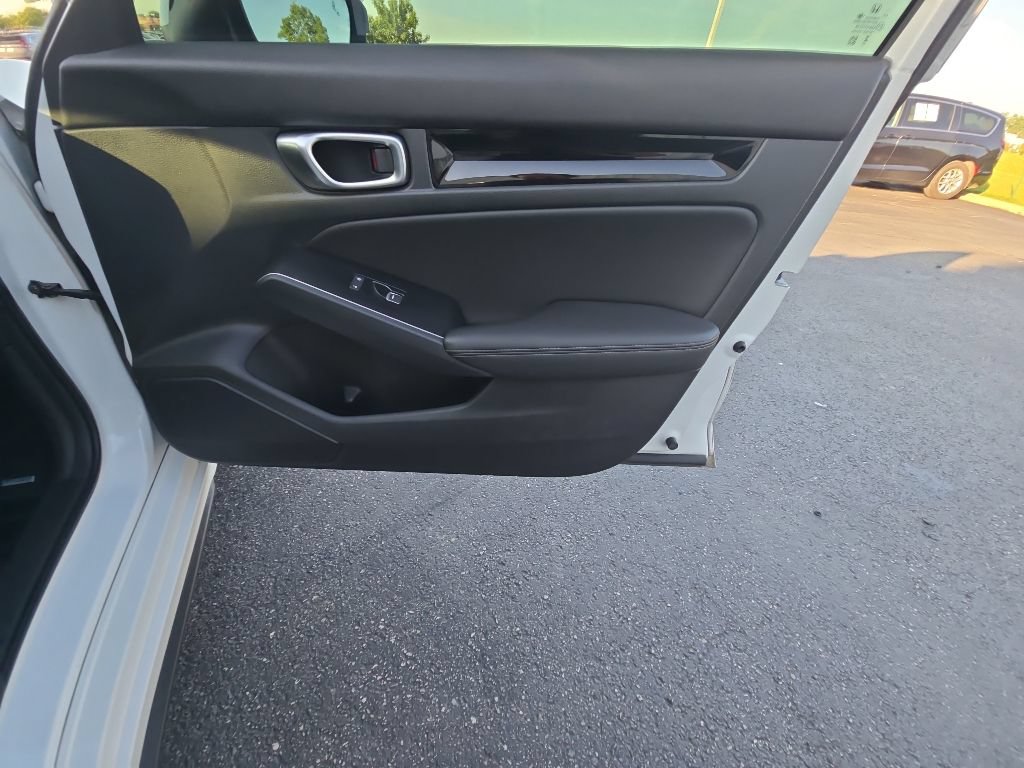 Used 2024 Honda Civic Sport Touring image 32