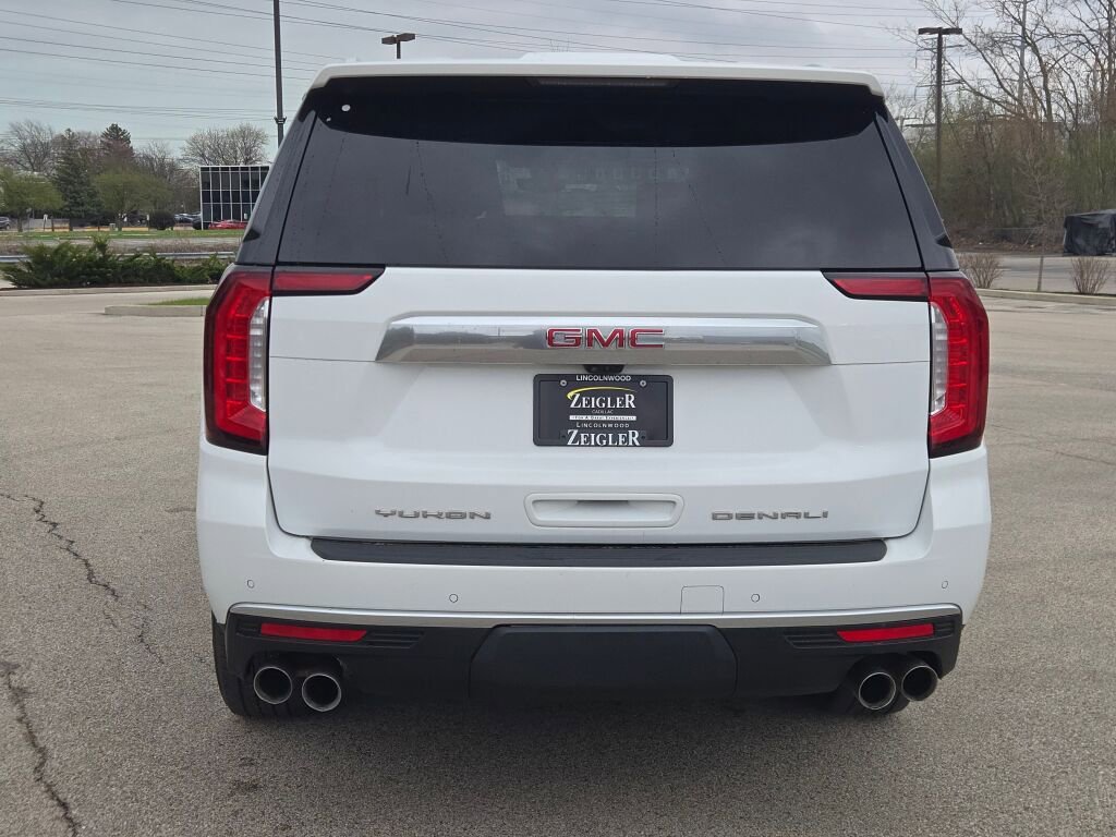 Used 2021 GMC Yukon Denali w/ Denali Ultimate Package AWD/4WD image 16