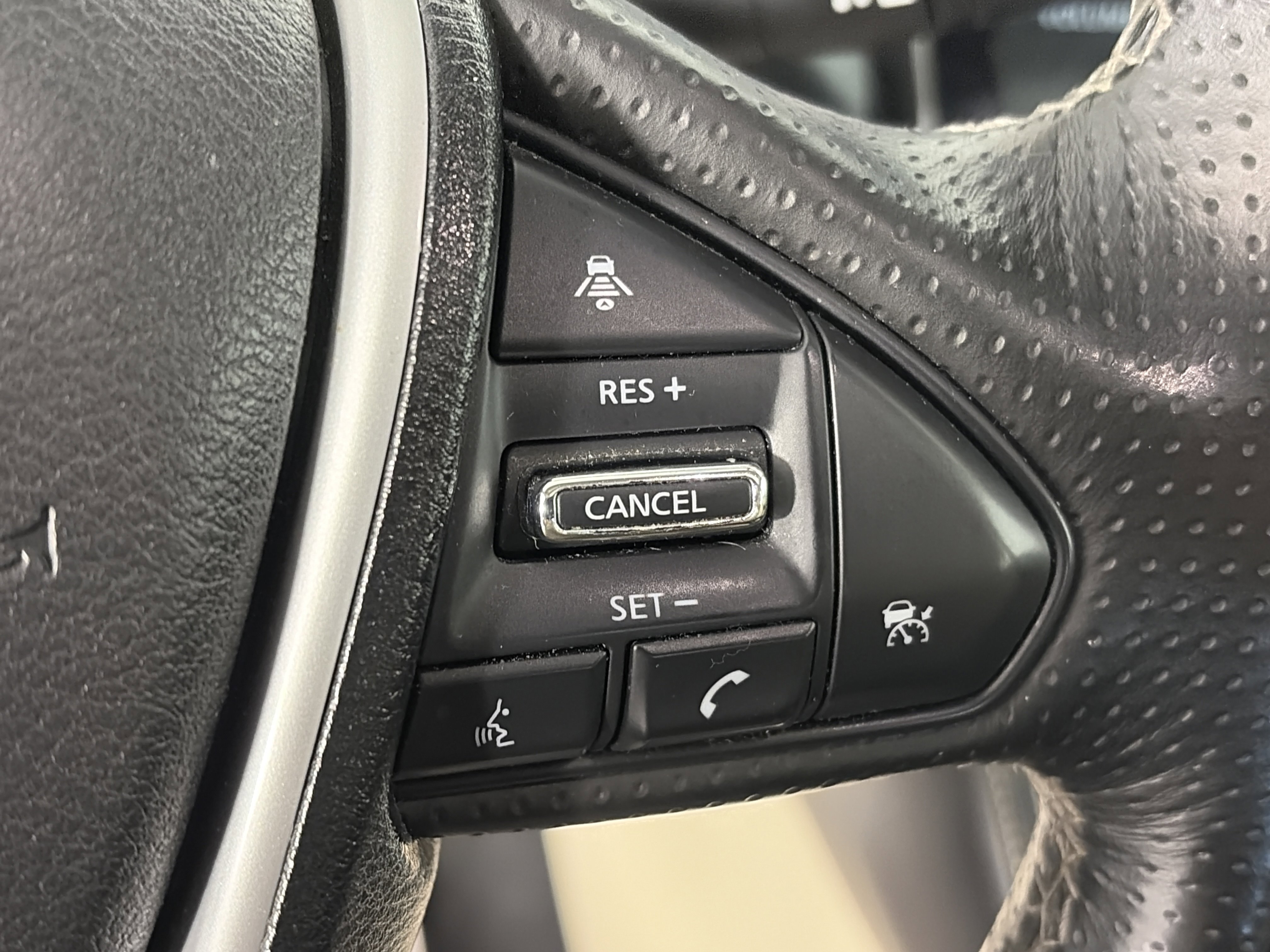 Used 2018 Nissan Maxima 3.5 SL image 32