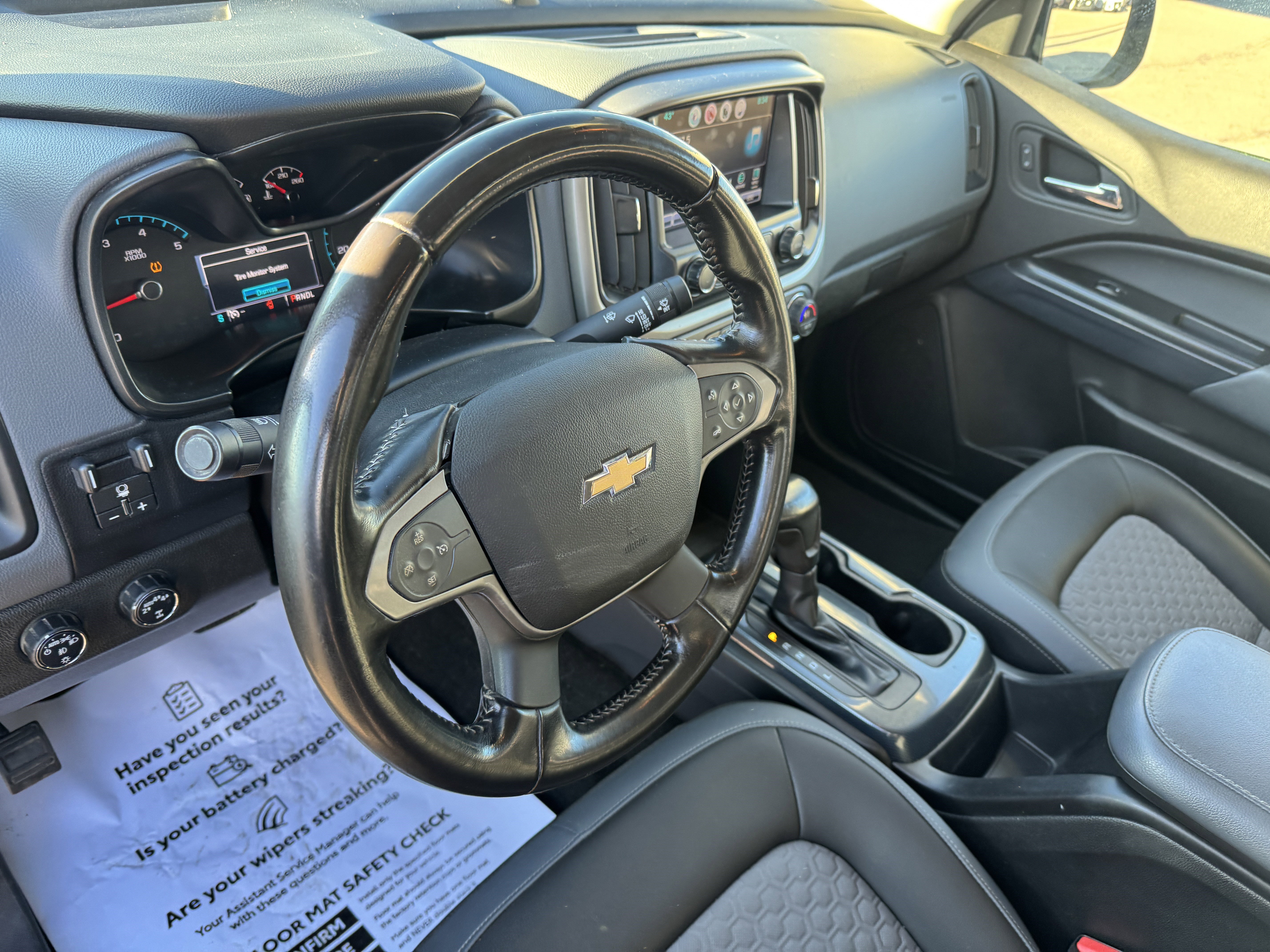 Used 2017 Chevrolet Colorado Z71 image 12