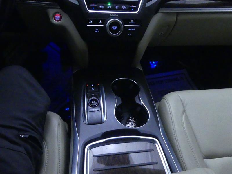 Used 2018 Acura MDX SH-AWD image 16