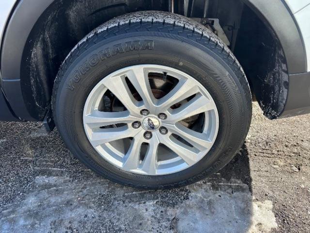 Used 2019 Ford Explorer XLT w/ Equipment Group 202A image 12