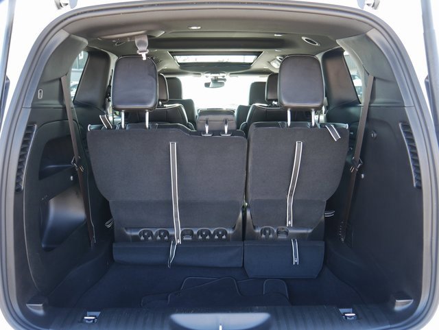 Used 2023 Chrysler Pacifica Limited w/ S Appearance Package image 11