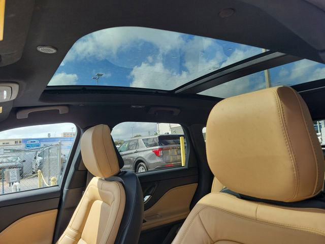 Used 2022 Lincoln Corsair Grand Touring w/ Elements Technology Bundle image 13